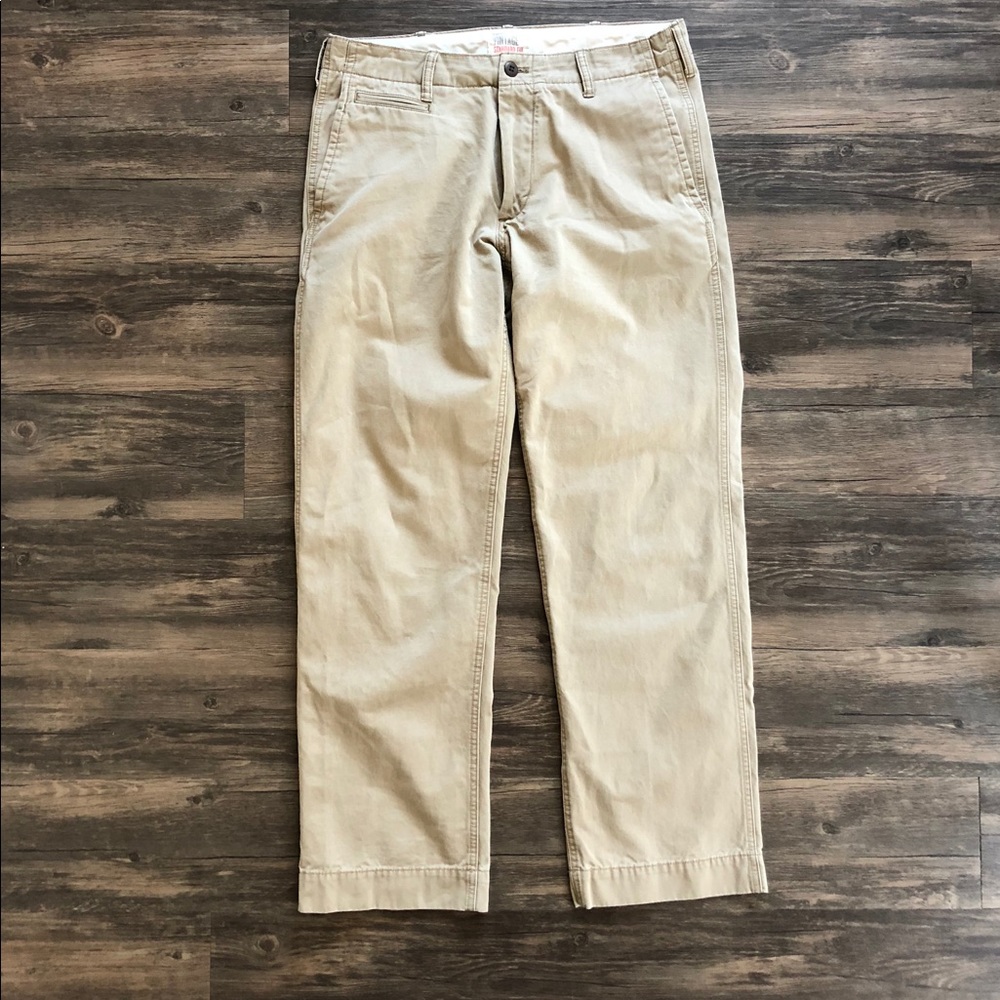 Men’s Vintage Khaki Standard Fit